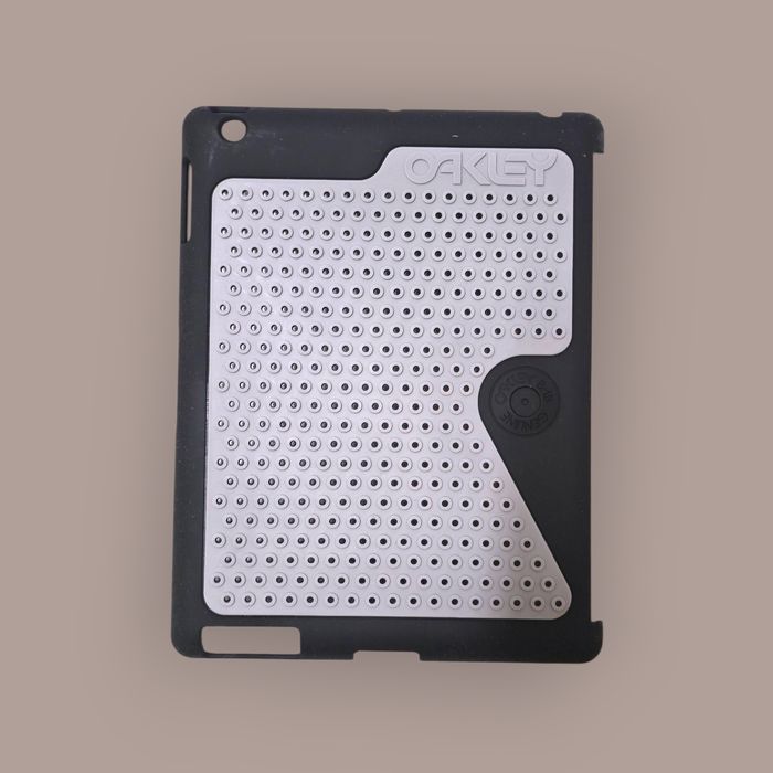 Кейс OAKLEY за iPad 2nd+3rd+4th generation 16,32,64,128 GB