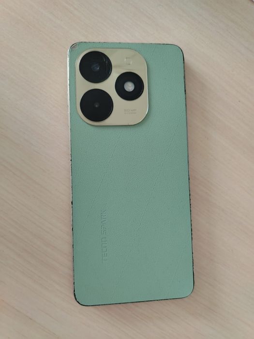 Техно спарк 20 с телефон