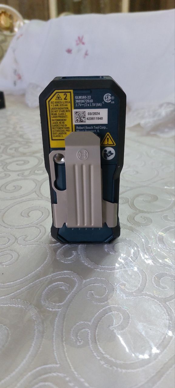 Bosch orginal lazerni metr GLM 165-22  sotiladi