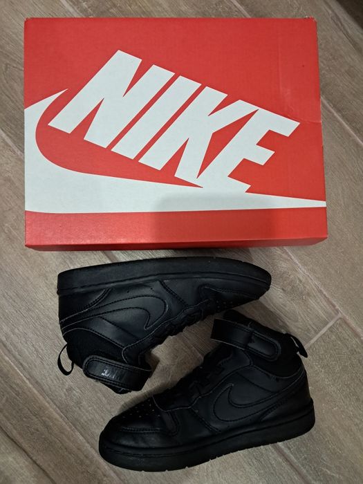 Високи маратонки Nike размер 31 / ЗАПАЗЕНИ!