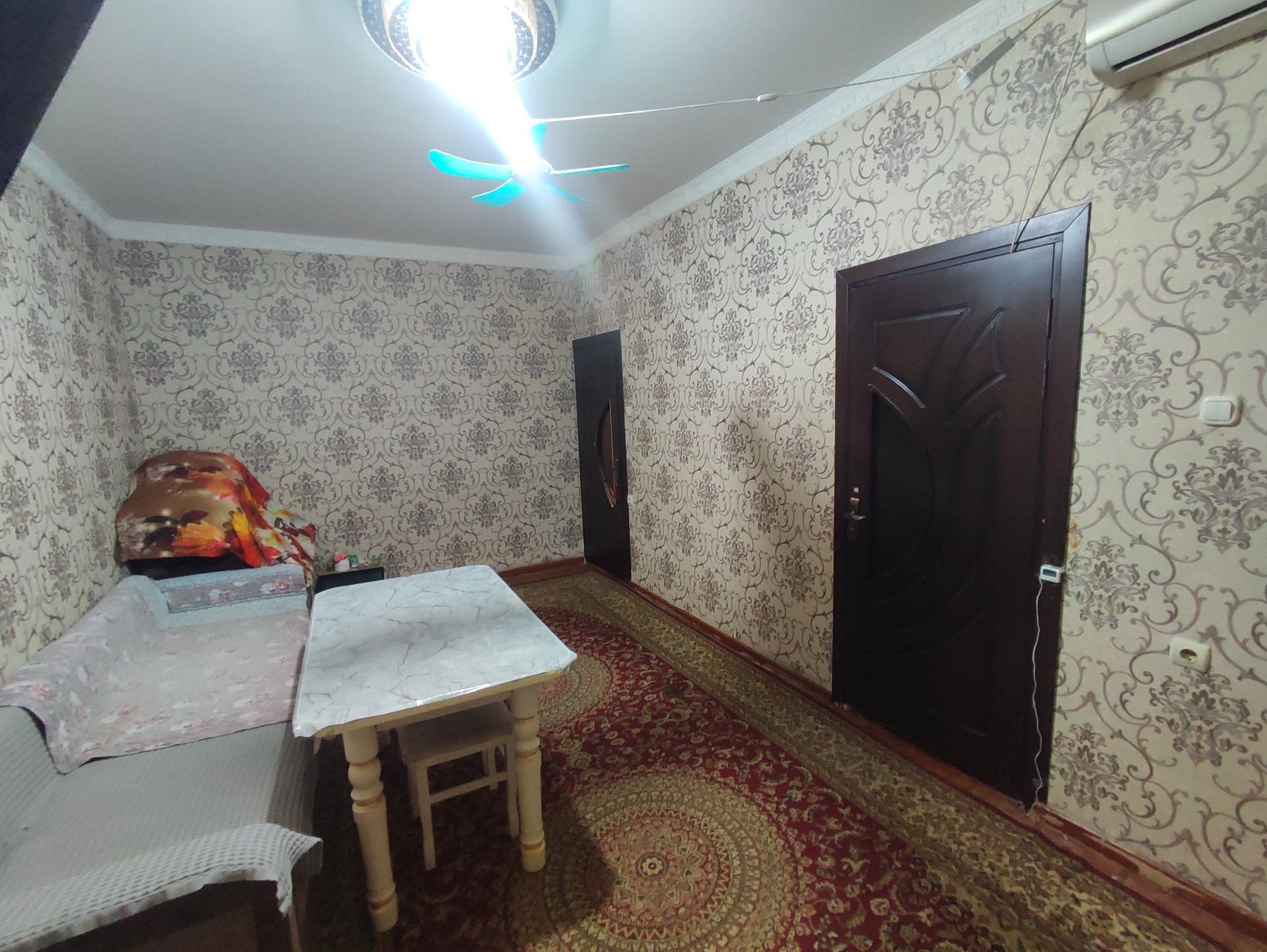 Продам квартиру 2/4/4 Учтепа  21 квартал