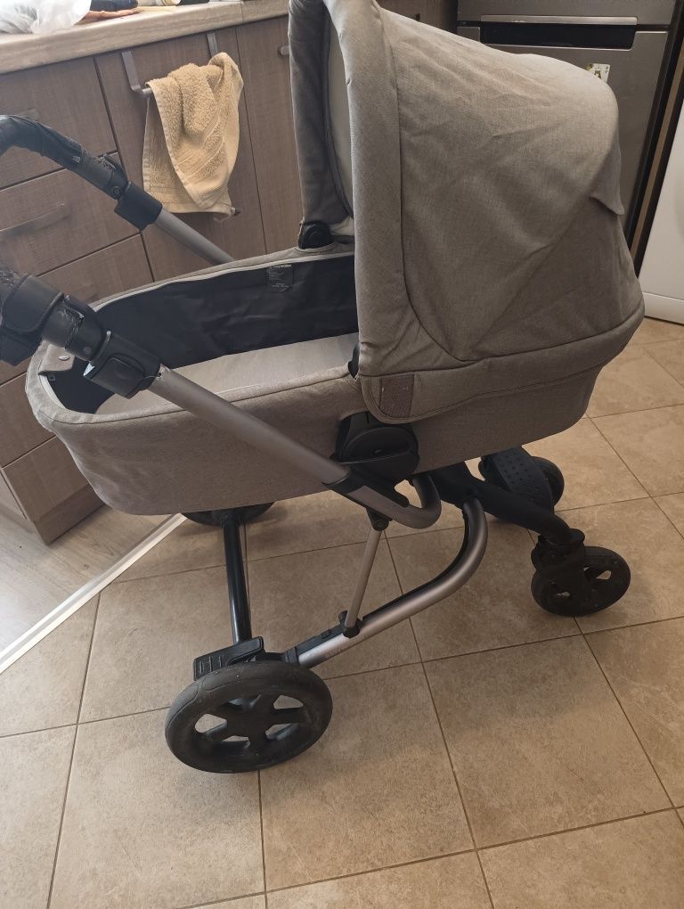 Бебешка количка Easywalker