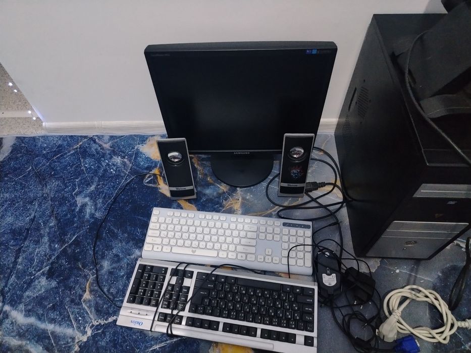 Продам срочно компьютер