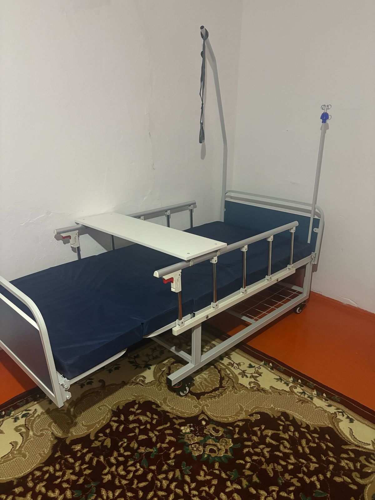 Кровать для лежачих