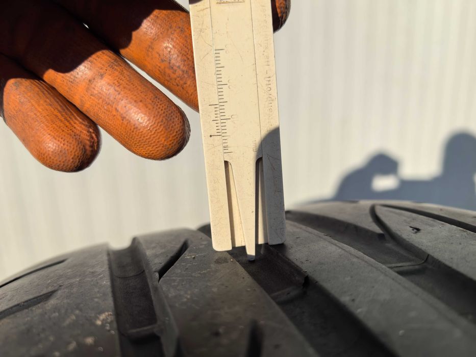 225/45/17 Бриджстоун ДОТ 2015 г