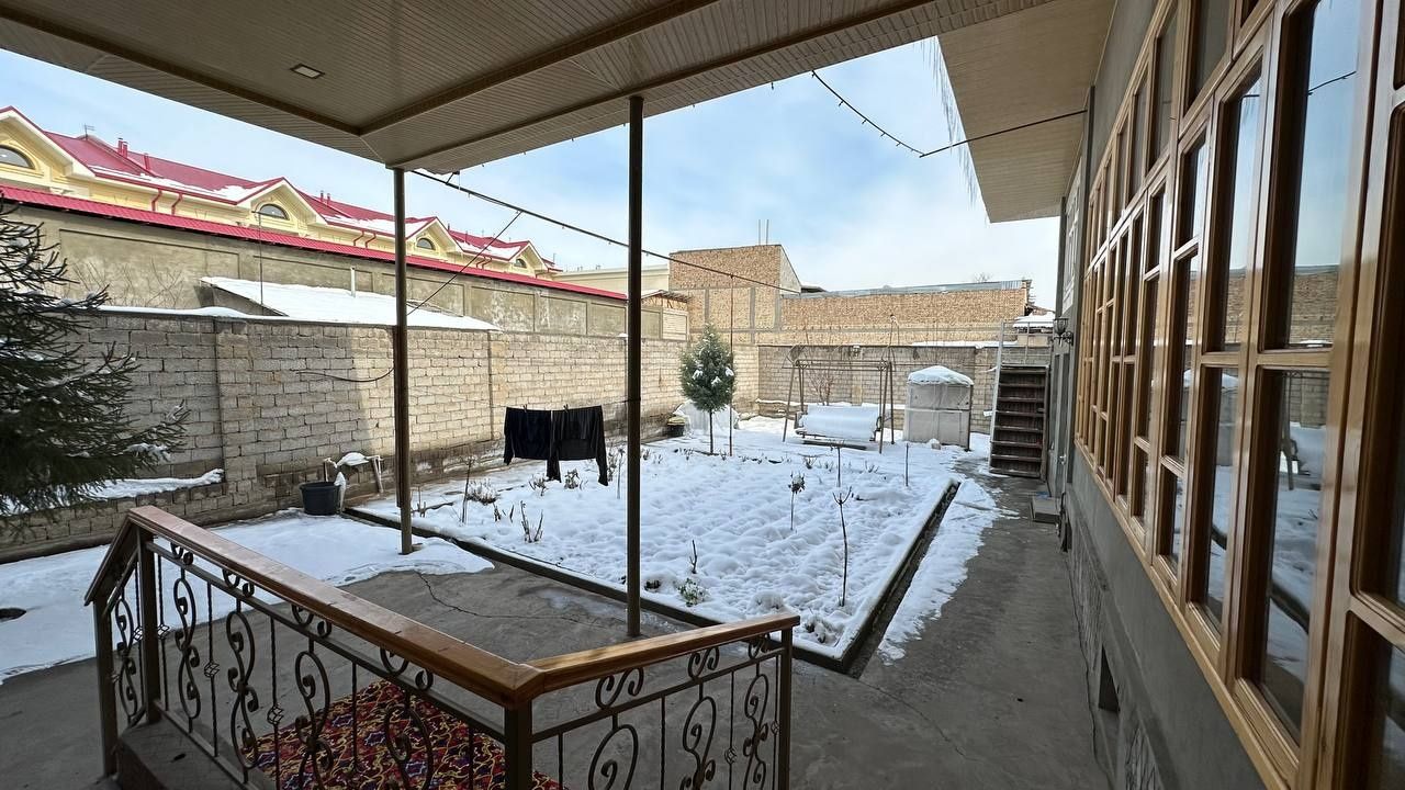 Земля 13 суток Узбекистан махалла ор. Ресторан фарвон Карима мечеть