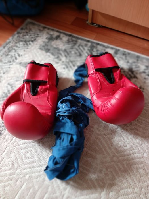 Перчатки для бокса,кикбокса