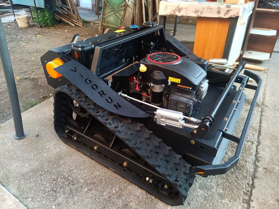 Косене на Големи и Трудно Достъпни Тревни Площи и Соларни Паркове