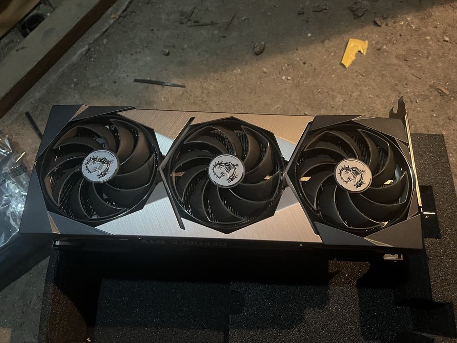 Geforce Rtx 3090 ti suprim X se