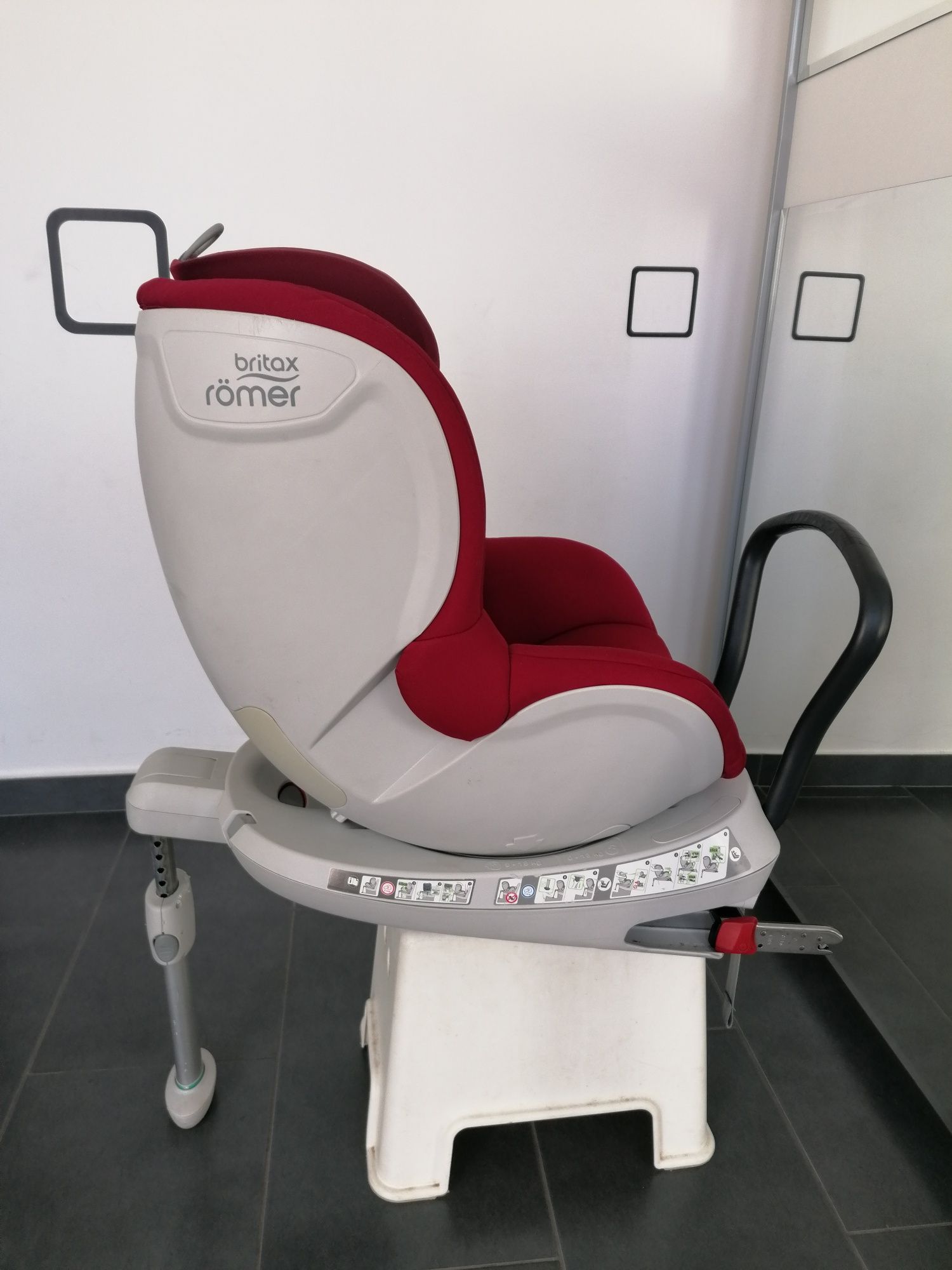 Scaun auto Britax Romer Dualfix Rotativ 360 grade cu isofix