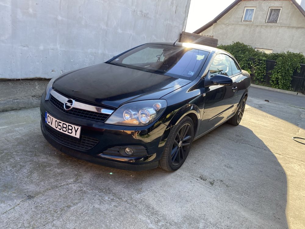 Opel Astra H Twintop