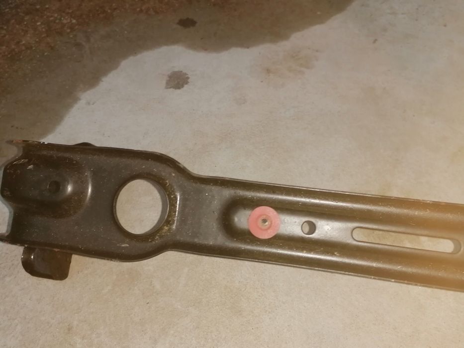 Vînd pompă injecție focus 1 diesel 2001 , și motor 115cp.