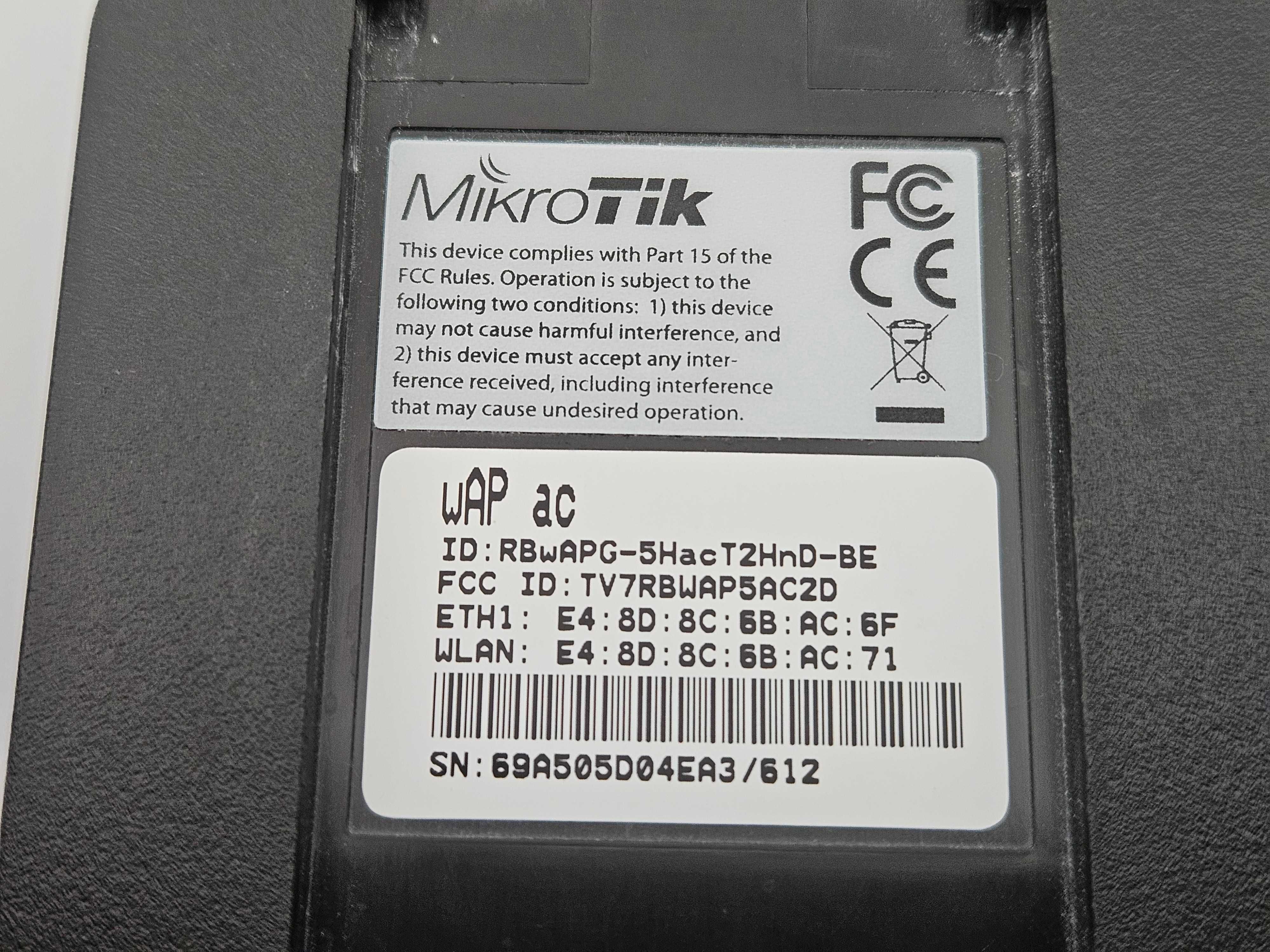 Acces Point /  Router Wireless Mikrotik WAP AC