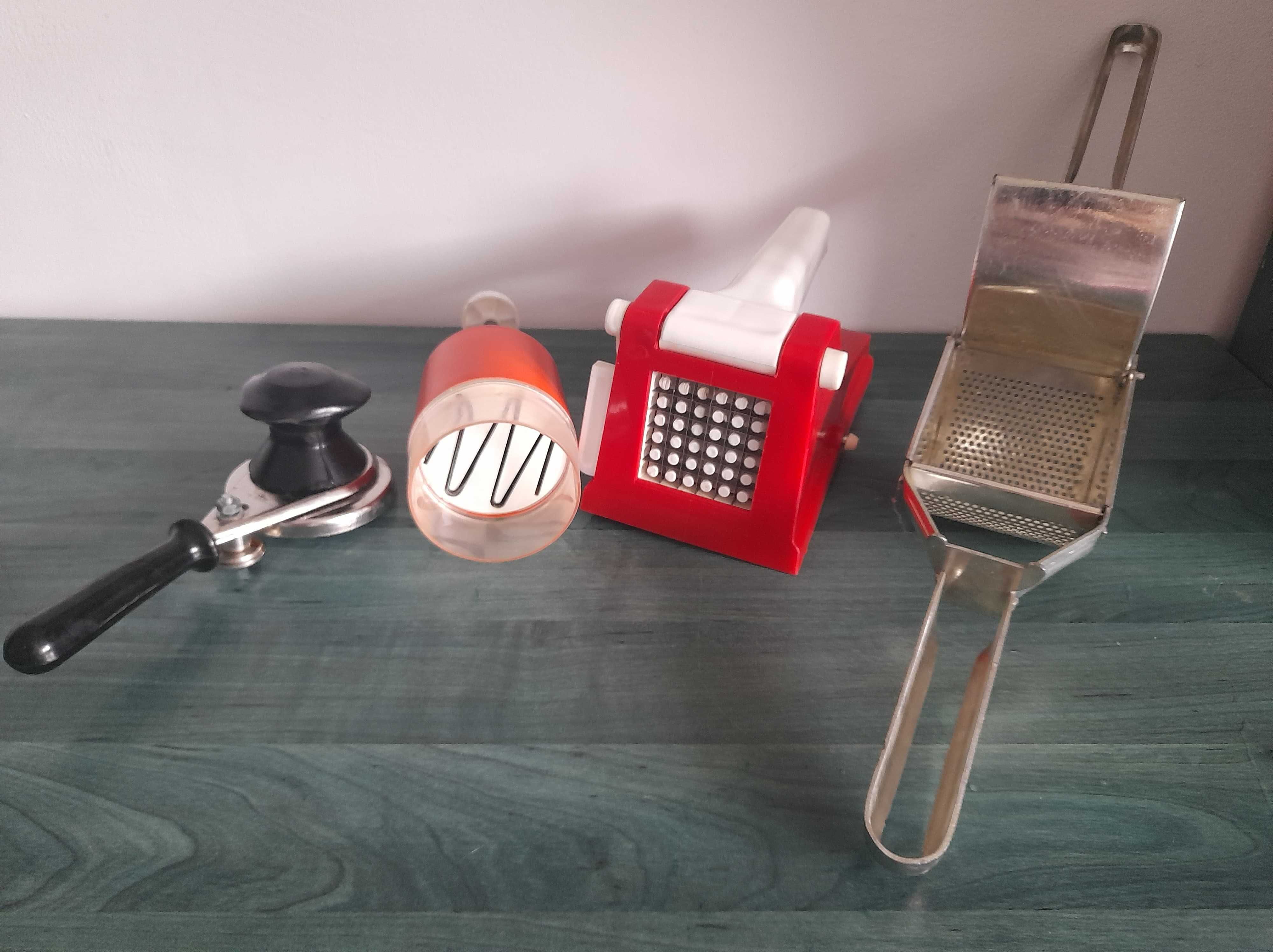 Obiecte  diferite uz casnic pentru bucatarie