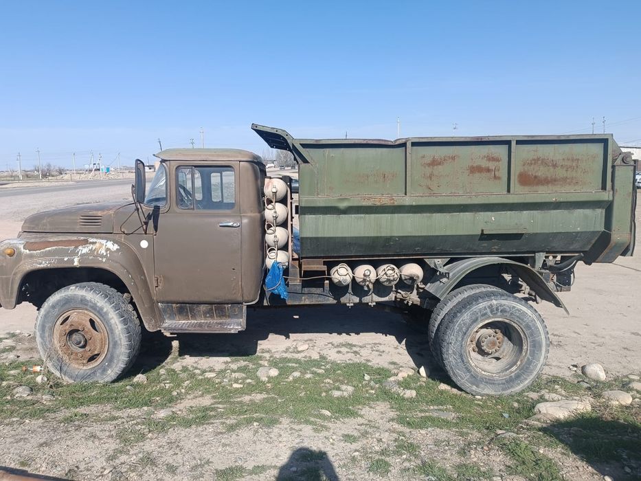 Продам ЗИЛ срочно.