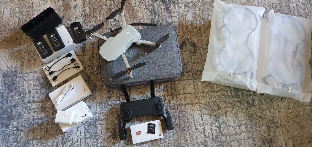 DJI Mavic Mini Fly More Combo