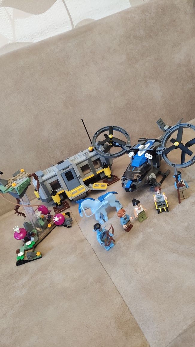 LEGO® Avatar 75573 - Плаващите планини: Обект 26 и RDA Самсон