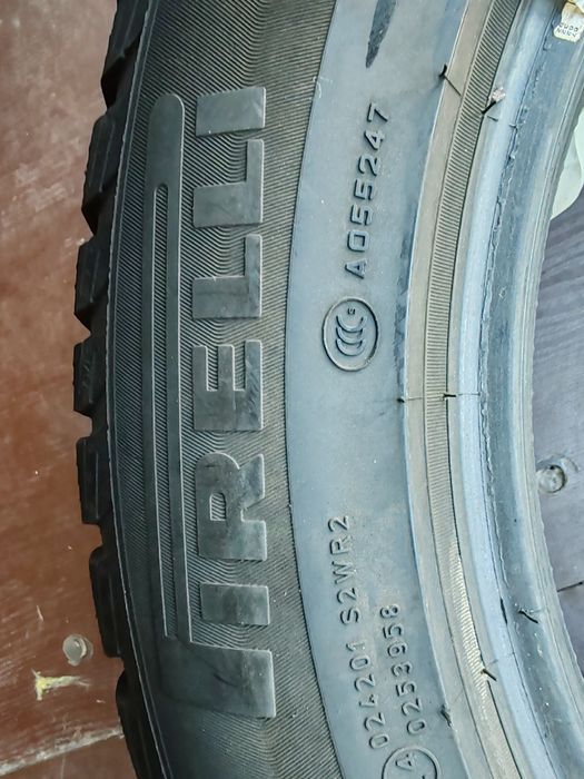 Vând anvelope second hand