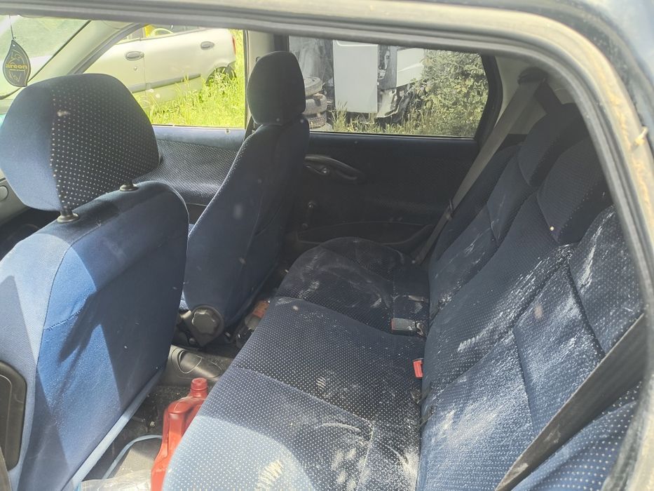 Fiat Punto 1.2 16 в 80 лв на части