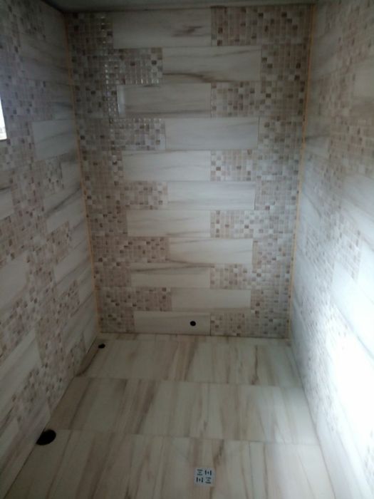 Executam lucrări finisaje interioare exterioare bai de lux