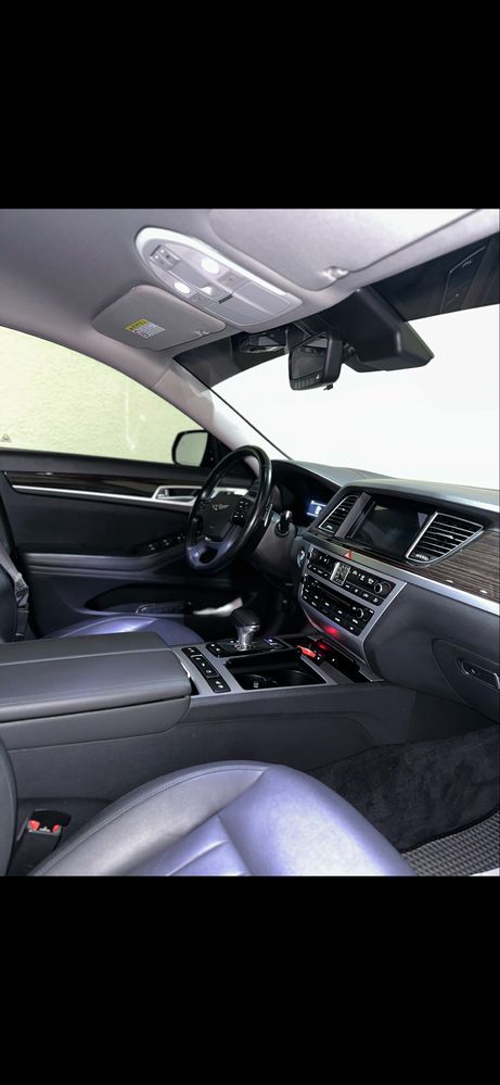 Genesis G80 2018 год 3.3л