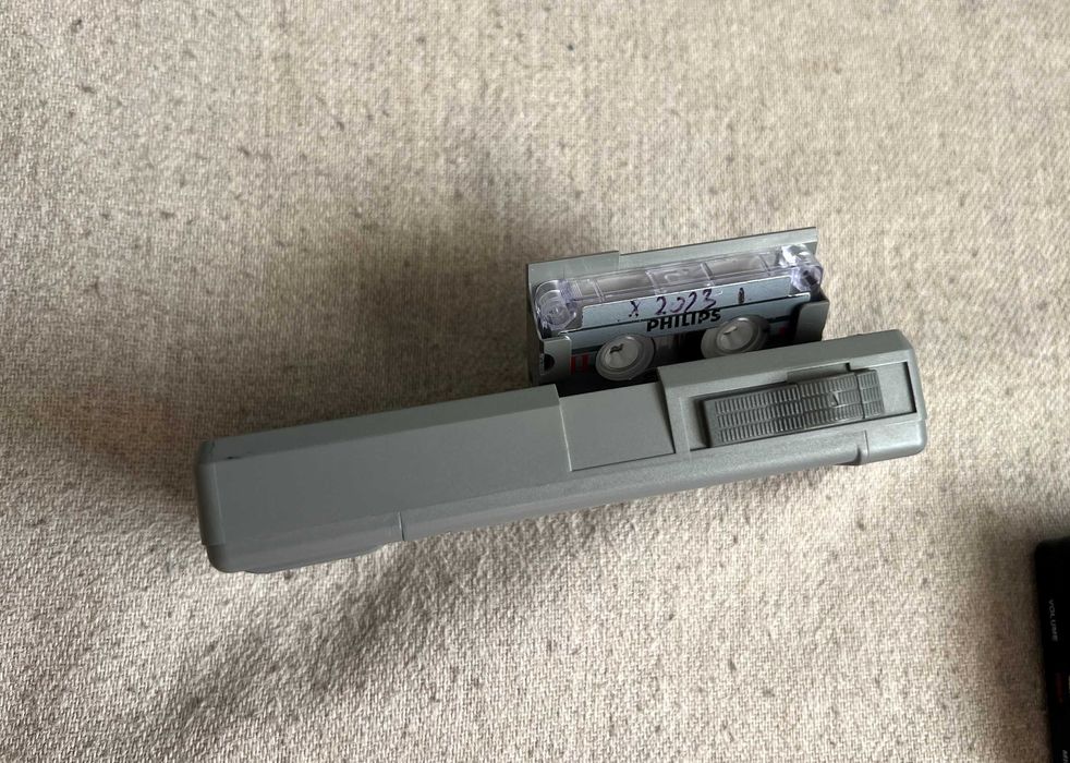 Reportofon Philips Pocket Memo 390 +Microcassette funcționează parțial