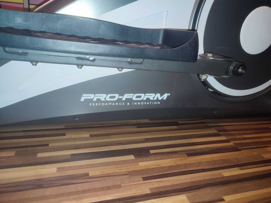 Bicicletă eliptică electrică PRO-FORM