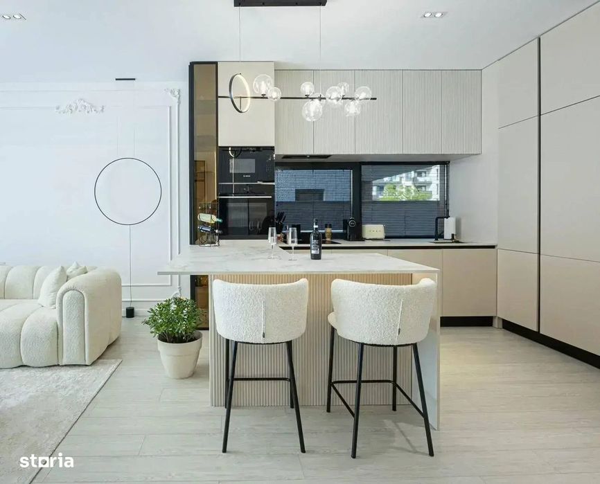 Bloc Lux Boutique Vis-A-Vis De World Class Si Scoala Mark Twain