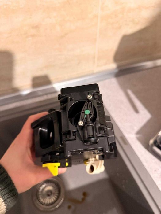 Espressor Philips EP3221/40 Seria 3200 - întreținut, impecabil