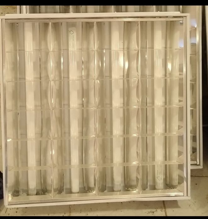 Casete iluminat neon