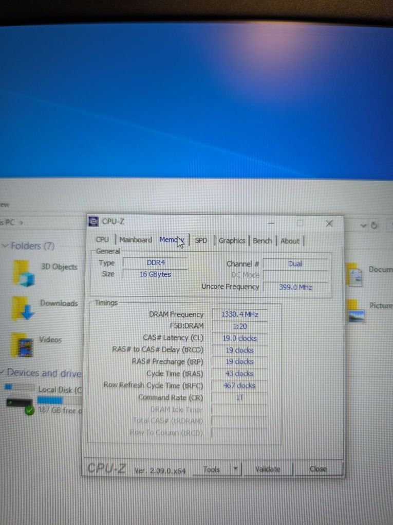 Dezmembrez laptop Dell Inspiron 3793 i3 16 gb DDR4