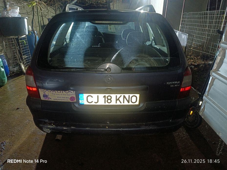 Vând Opel Vectra b