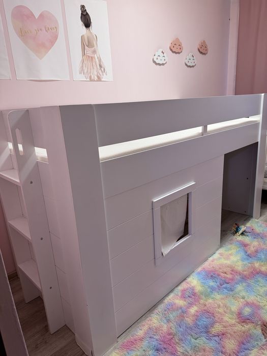 Pat etajat cu loc de joaca