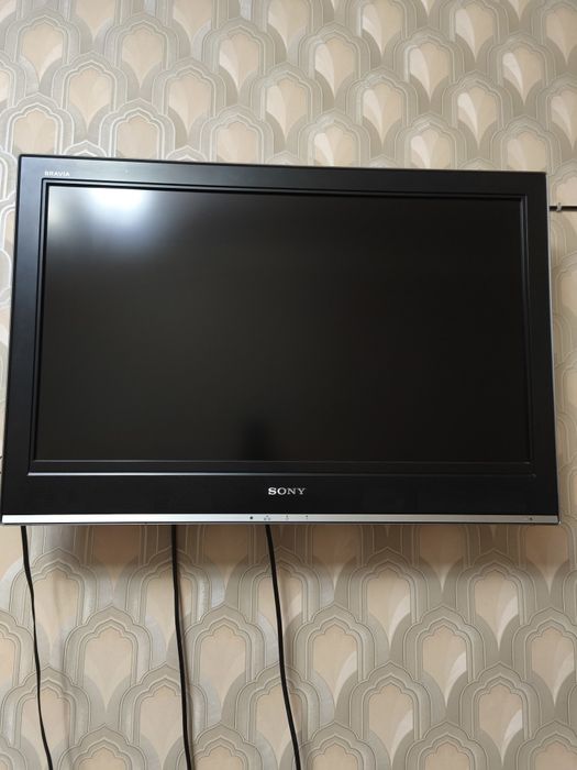 Продаю телевизор Sony Bravia 32 диагональ