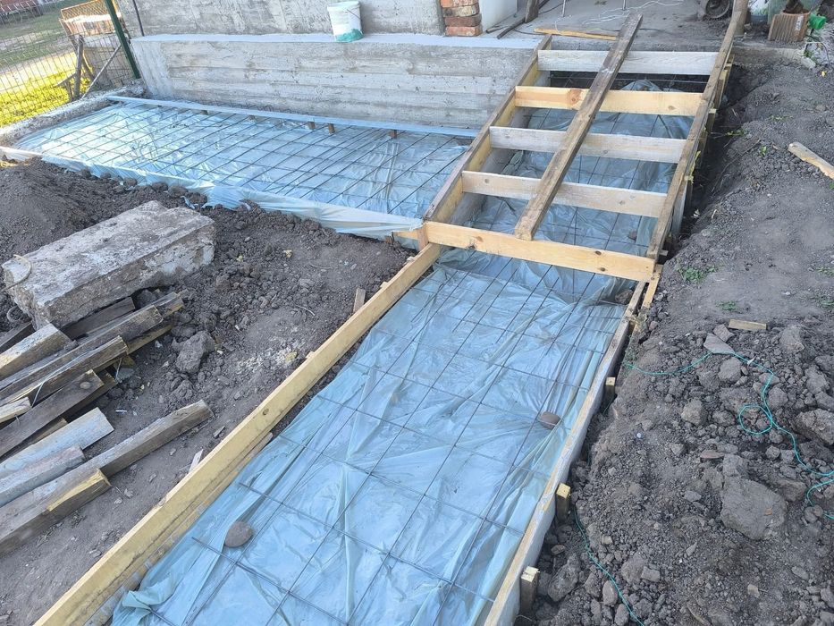 Бетонирай старите пътеки и вдъхни нов живот на своя двор