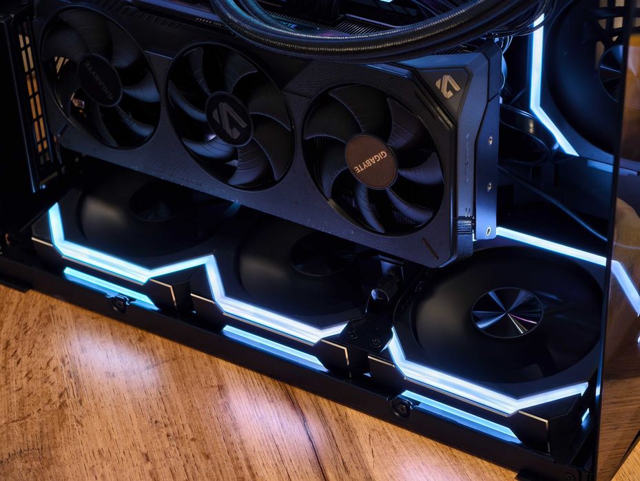 Компьютер для работы и игр 7800x3d RX 9070