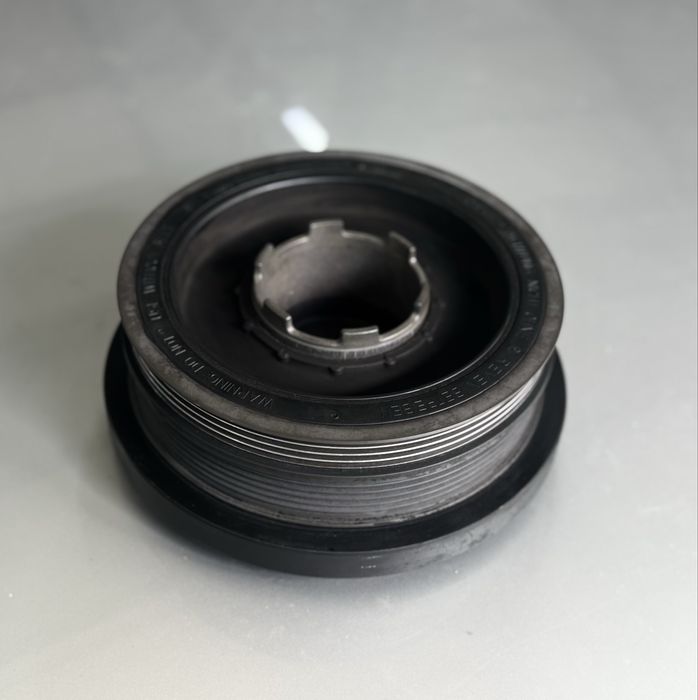 Демпферна шайба /колянов вал за бмв М47 двигатели