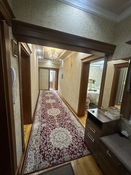 Сдается 4х Комнатная Квартира на Максим Горьком