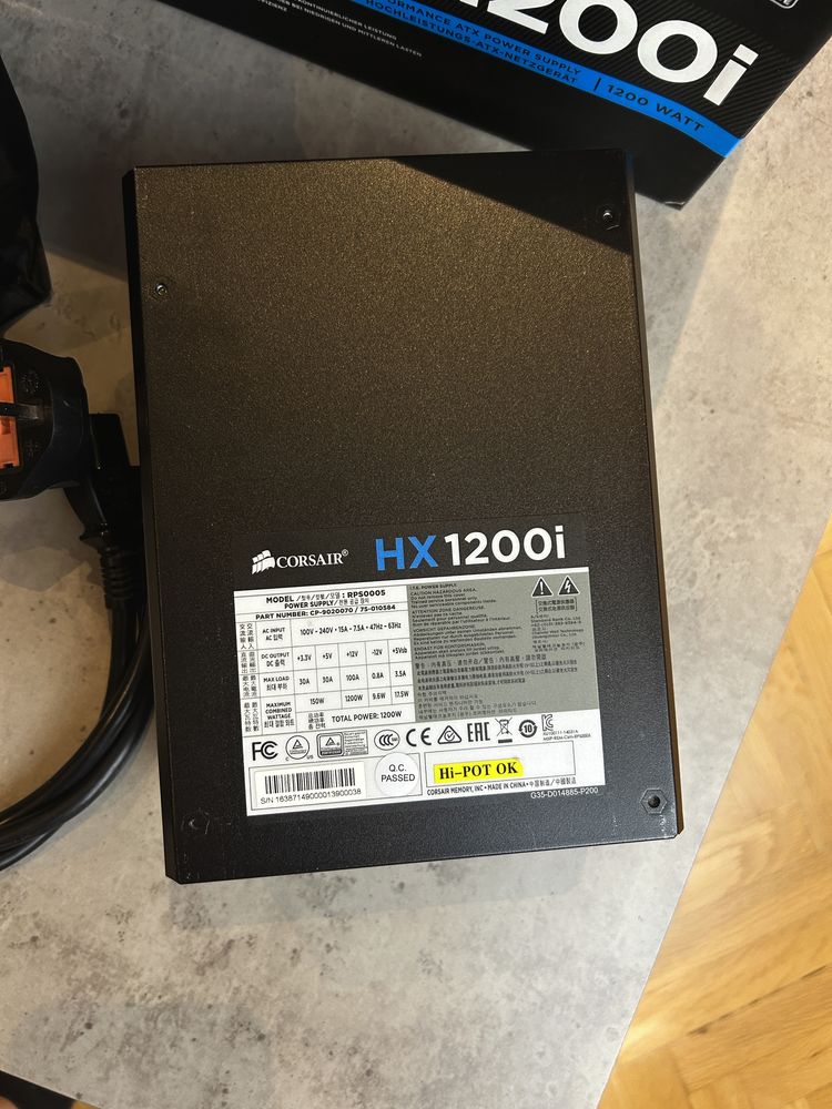 Corsair HX1200i Platinum - захранващ блок