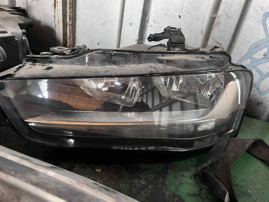 Фарове за ауди а4 б8.5 в перфектно състояние оборудвани 300лв