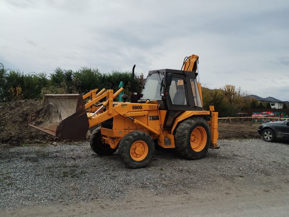 Buldoexcavator stare perfecta de funcționare