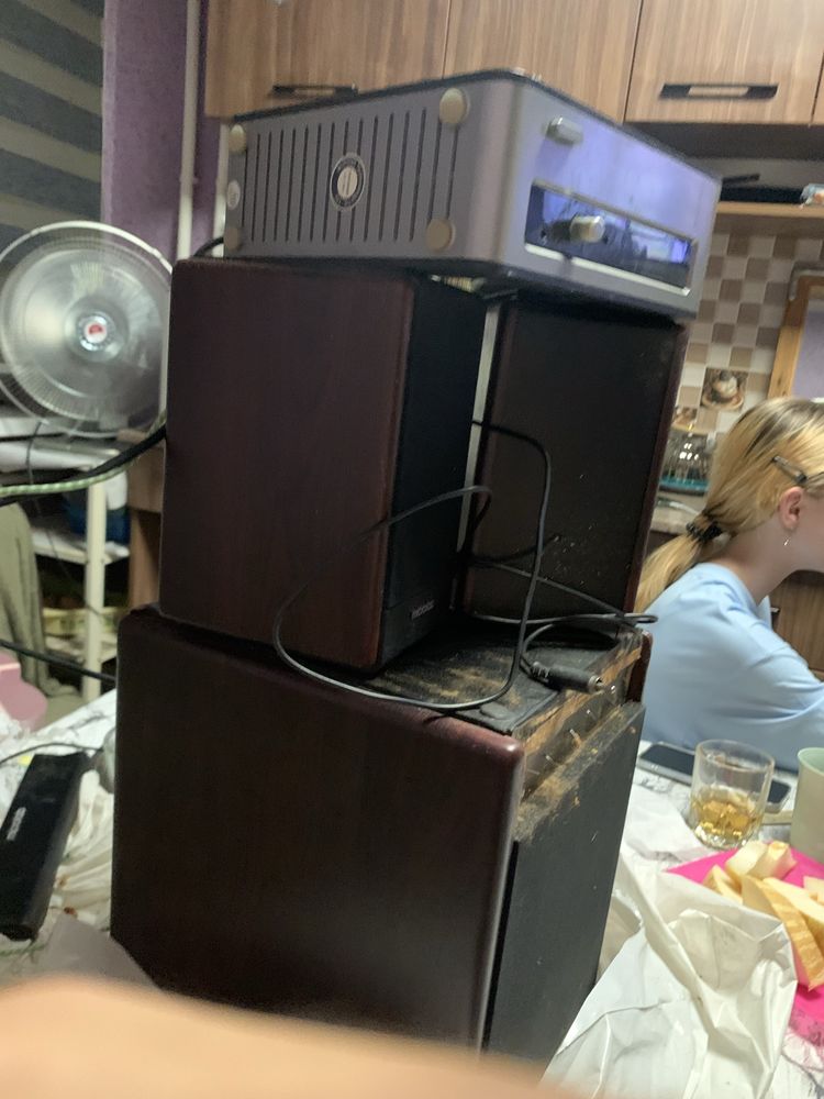 Продаются колонки вроде рабочие! tezrooo arzooon