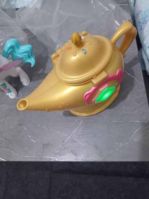 Продаётся фирменный музыкальный чайник