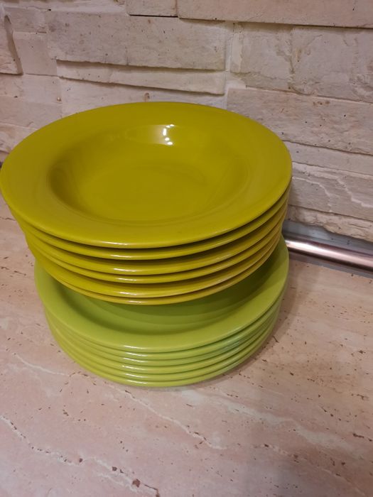 Set NOU farfurii spaghete/pizza si platouri desert