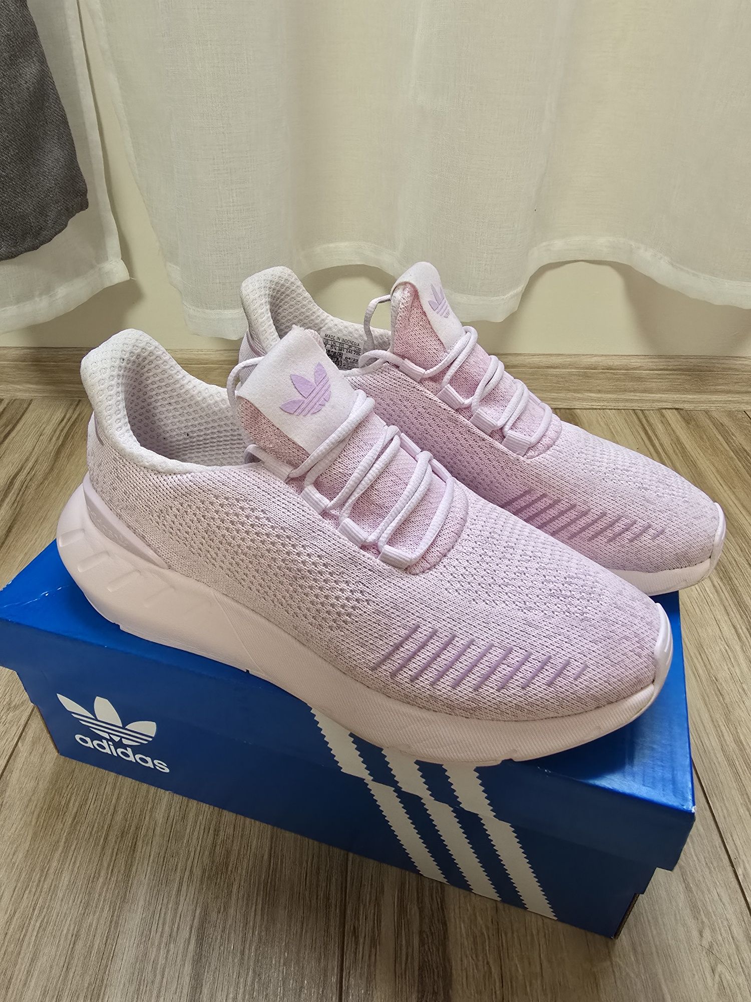 Adidas Swift Run 22