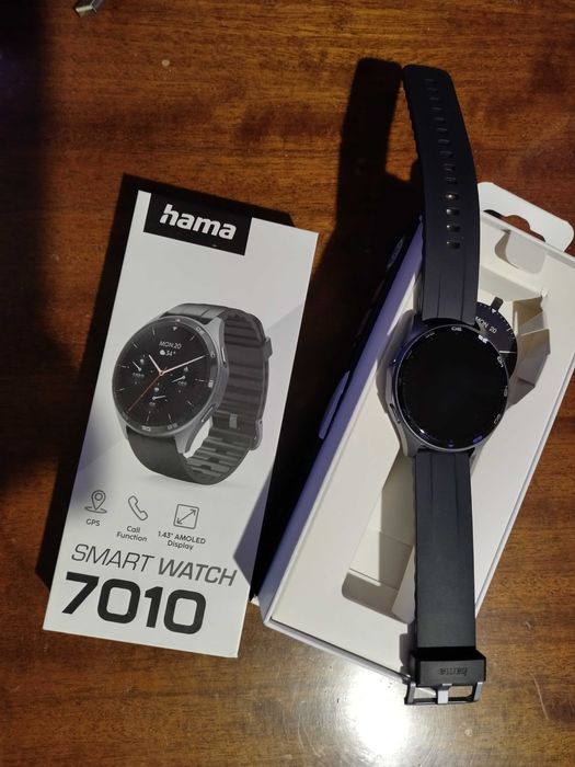 смарт часовник HAMA 7010 чисто нов