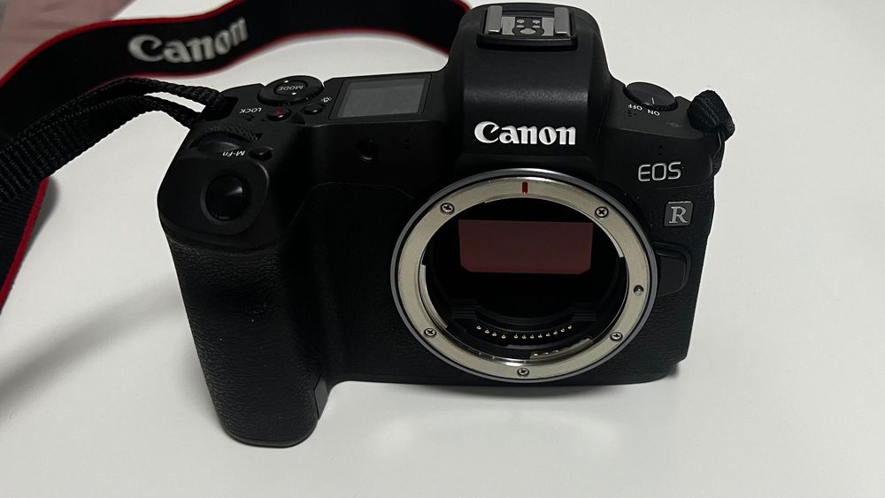 Canon EOS R Cameră Foto Mirrorless 30,3 MP FullFrame, încă în garanție