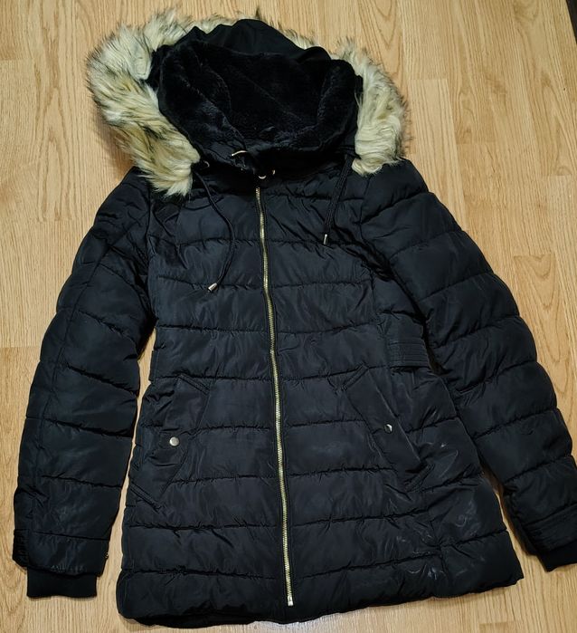Geaca de iarna Zara cu blăniță pentru fete