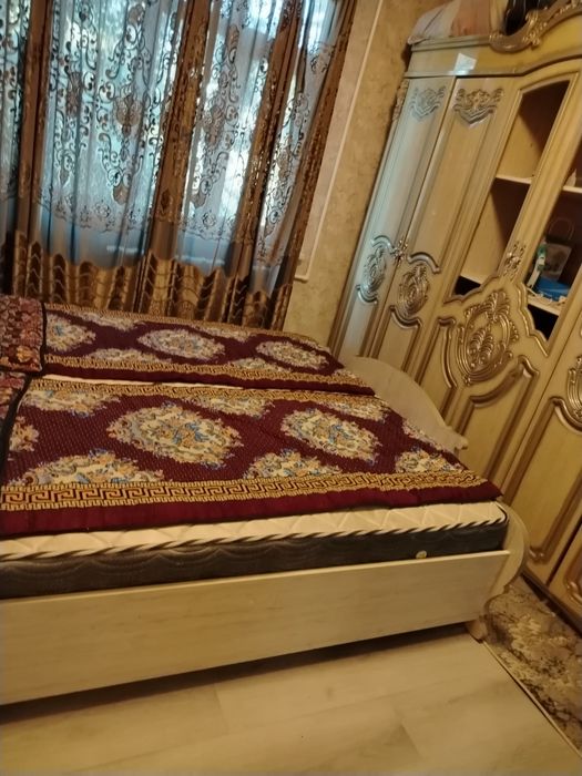 Qizlarga kvartera bor Yunsobod 11-mavzeda