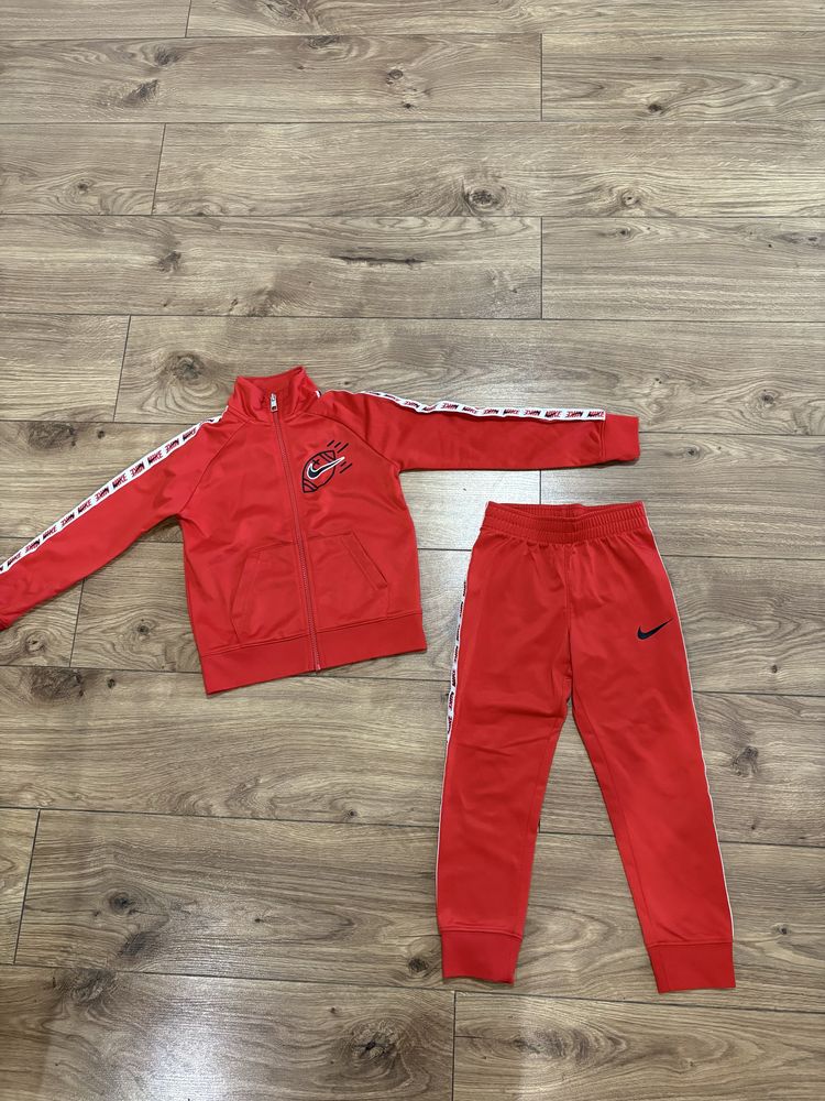 Детски анцунг Nike